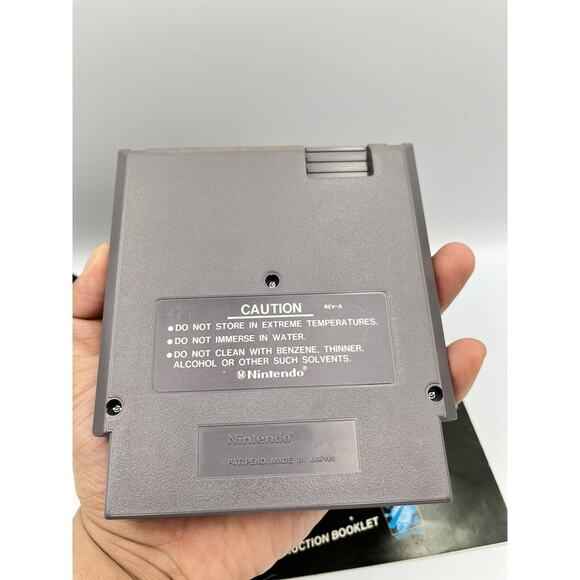 Vintage 1985 Nintendo NES TEN YARD FIGHT Video Game With Instruction Booklet - Picture 5 of 8